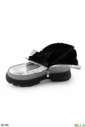 Жіночі зимові чоботи-дутики сріблястого кольору