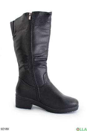 Жіночі зимові чорні чоботи з еко-шкіри на підборах