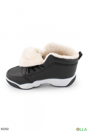 Жіночі зимові чорно-білі кросівки з еко-шкіри