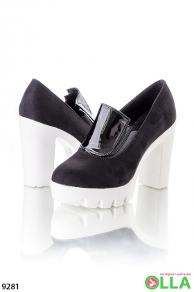 Women's shoes with white soles