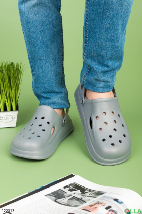 Men's gray crocs