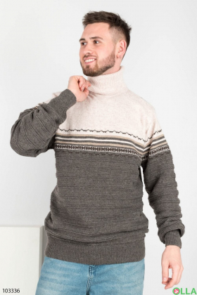 Мужской бежево-коричневый свитер в полоску
