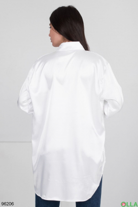 Жіноча атласна біла сорочка