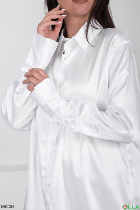 Женская атласная белая рубашка