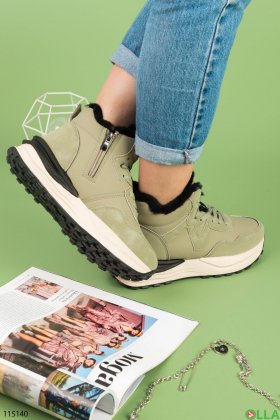 Жіночі зимові зелені кросівки