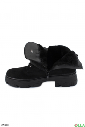 Женские зимние черные ботинки из эко-замши