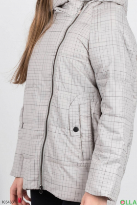 Женская серая куртка с капюшоном