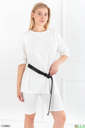 Жіночий білий комплект з футболки та шорт