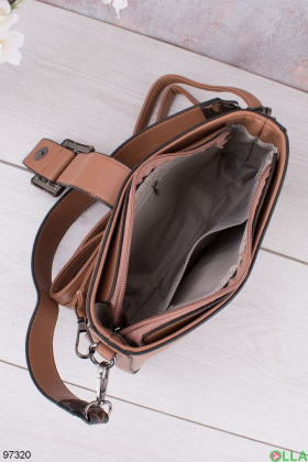 Женская коричнеая сумка