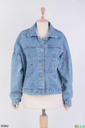 Жіноча джинсова куртка з написом на спині