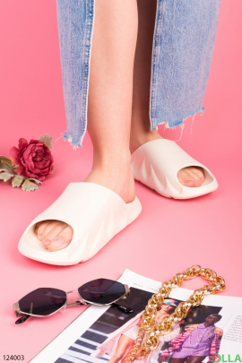 Women's milky slippers