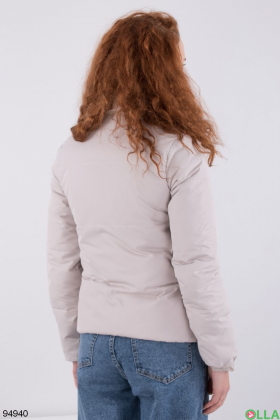 Жіноча світло-бежева куртка без капюшона