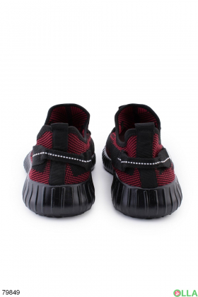 Мужские черно-красные кроссовки из текстиля