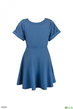Женское платье голубого цвета