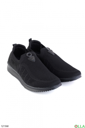 Men's black slip-on sneakers